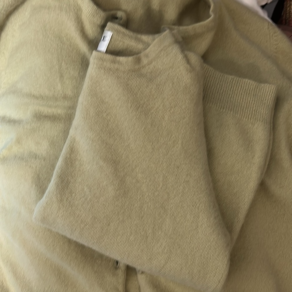 Sutton Studio Light Green Cashmere Twinset - Picture 15 of 15